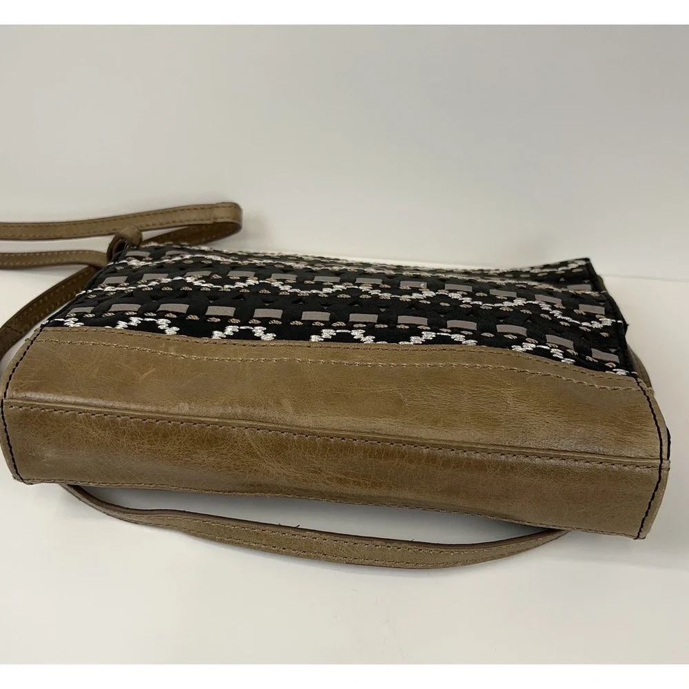 THE SAK Soft Leather Crossbody Bag Black Tan Western Boho Zip Top Shoulder Purse